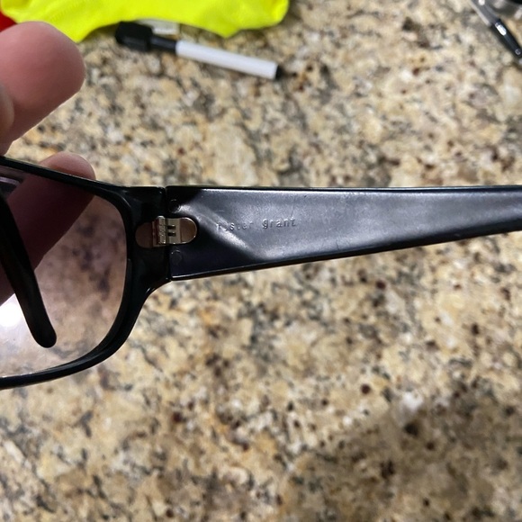Foster Grant sunglasses - Picture 2 of 3